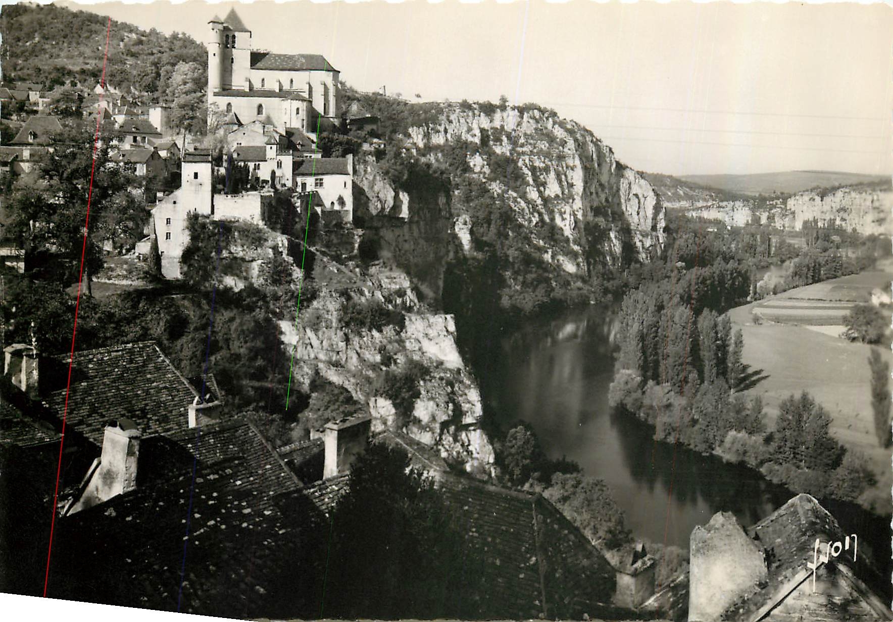Saint-Cirq-Lapopie — Vallée du Lot — Éditions d'Art Martel, Paris