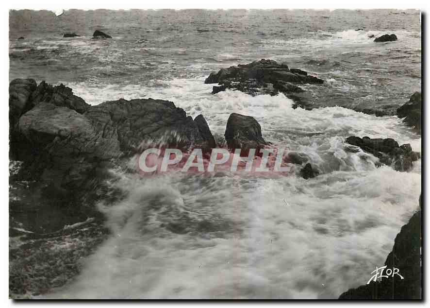 CPM Le Croisic Loire Inferieure Gros temps dans les rochers 