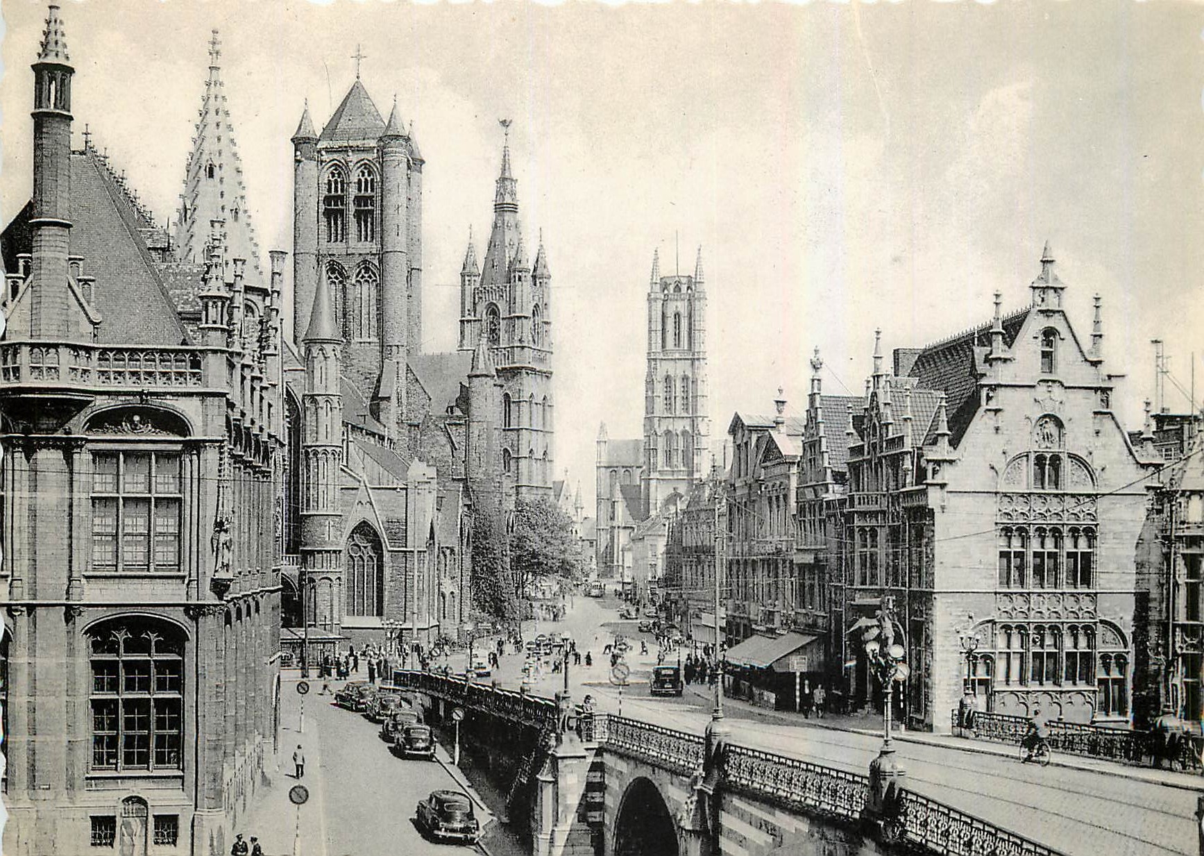 CPM Gand Eglise Saint Nicolas Beffroi et Eglise Saint Bavon 