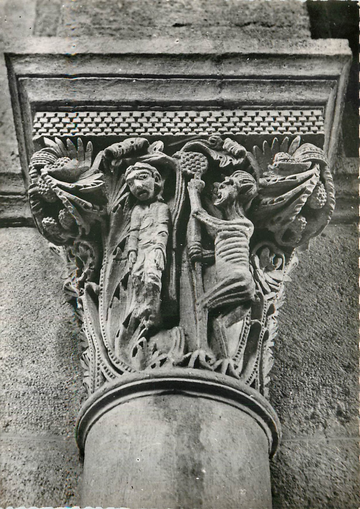 CPM Collegiale de Saulieu Pendaison de Judas Chapiteau 
