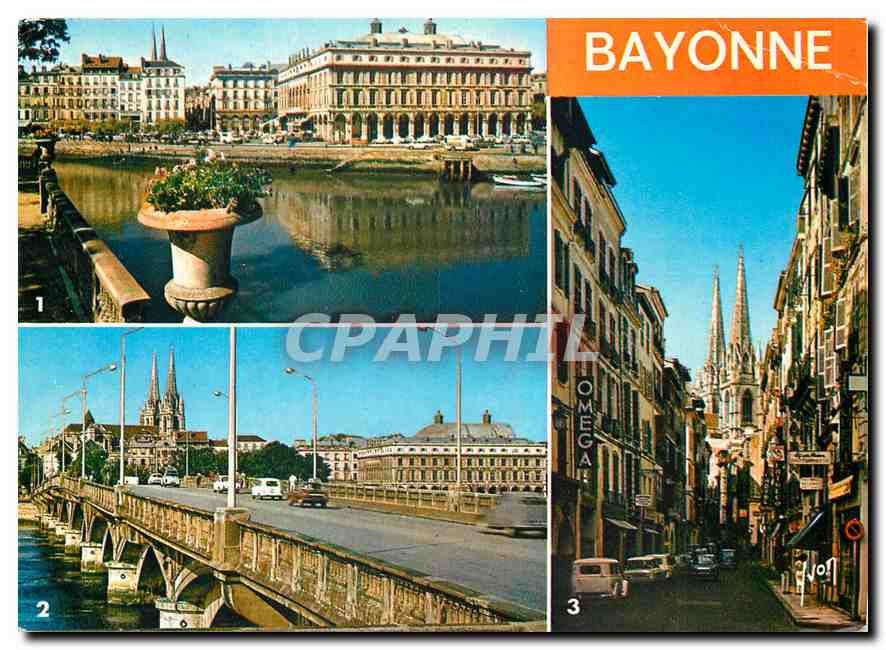 CPM Bayonne Pyrenees Atlantiques Le Theatre Le Pont Saint Esprit les Tours de la Cathedrale Rue Port