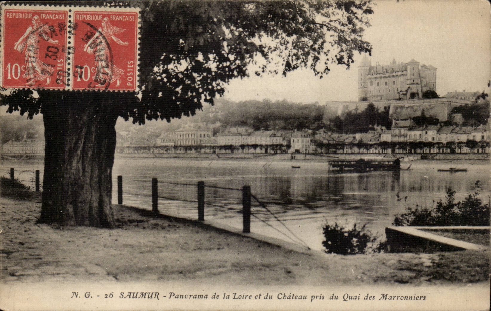 Saumur- Panorama de la Loire et du Chateau pris du Quai des Marroniers - CPA