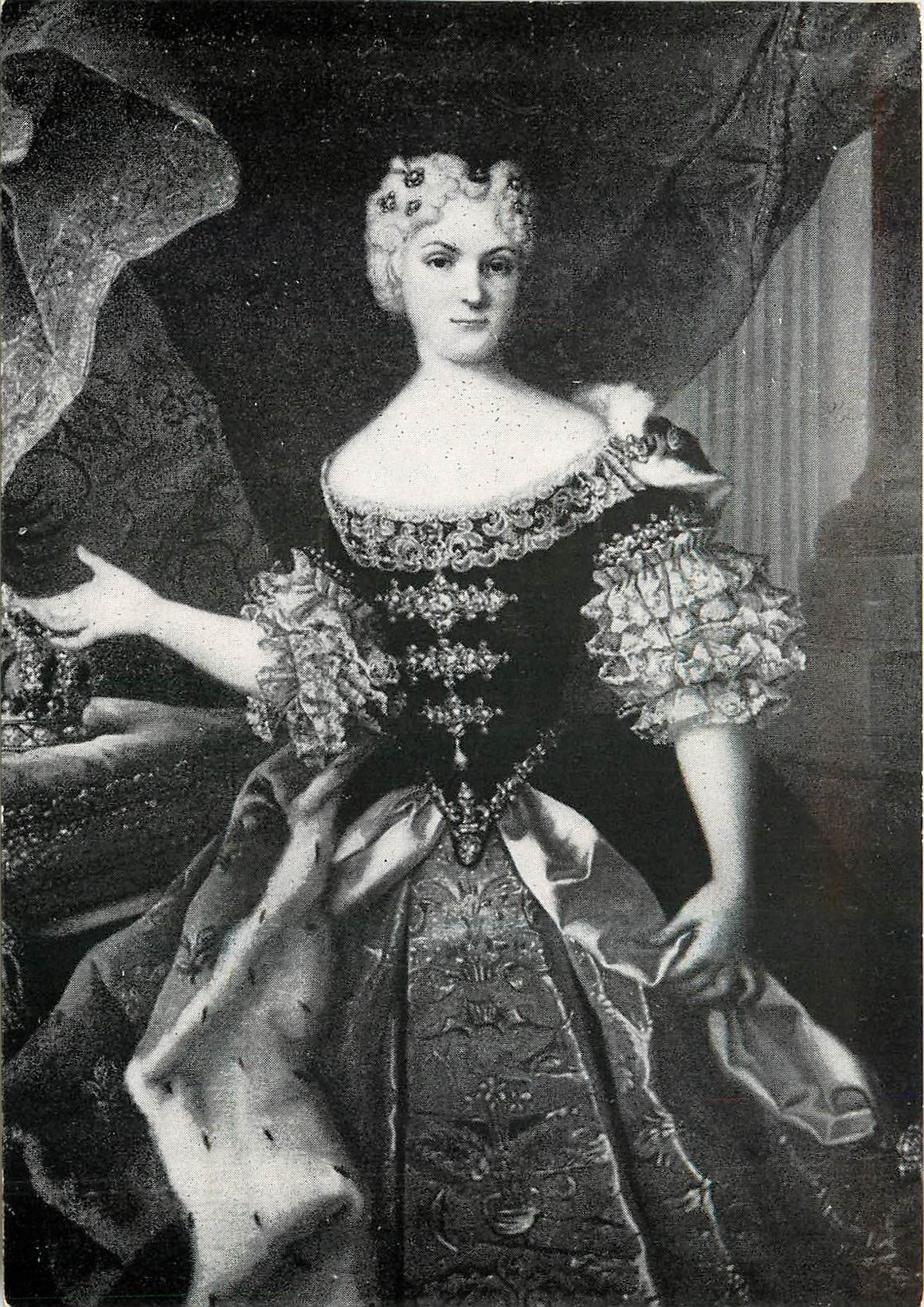 CPM Portrait de Maria Leczinska femme du roi Louis XV Hotel Musee Merghelynek Ypres 