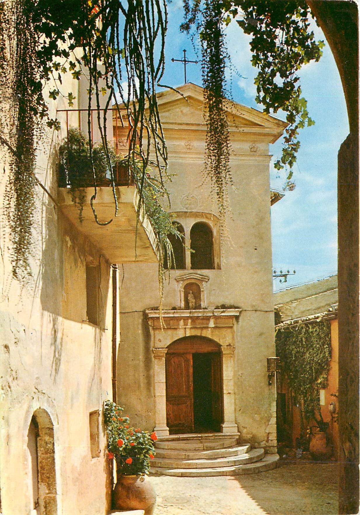 CPM Cote d'Azur Cagnes sur Mer Vieille Eglise dans le Haut de Cagnes 