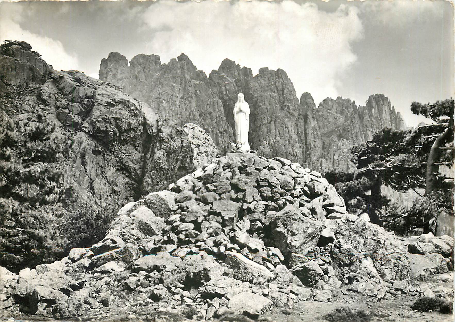 CPM La Corse Ile de Beaute Col de Bavella 