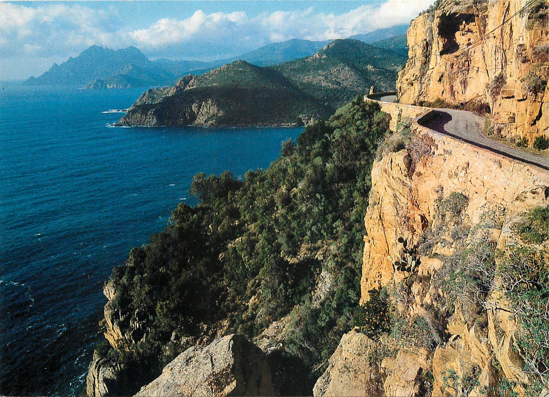 CPM Corse Ile de Beaute Paradis d'ete sur la route de Calvi 