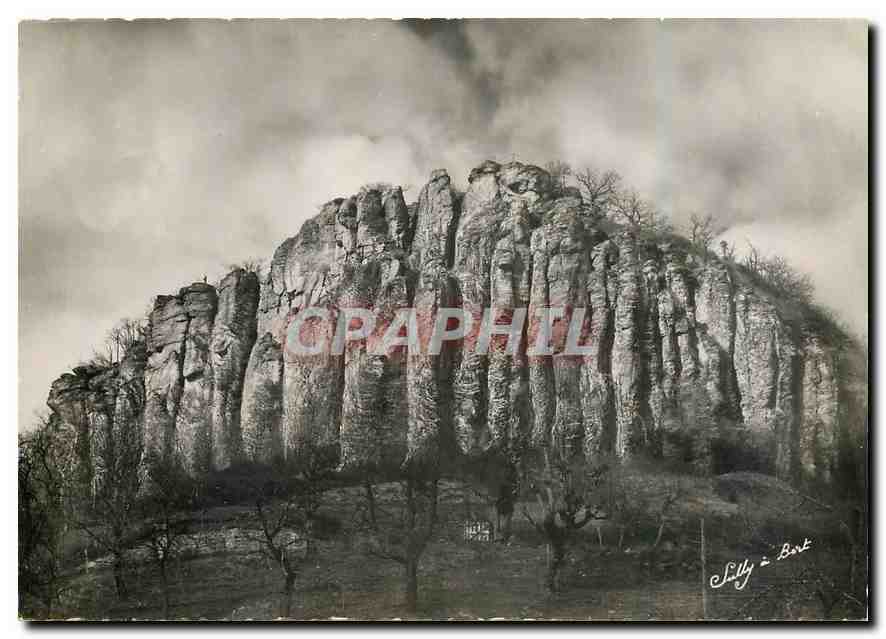 CPM Les Orgues de Bort Correze Roches cylindriques de basalte 