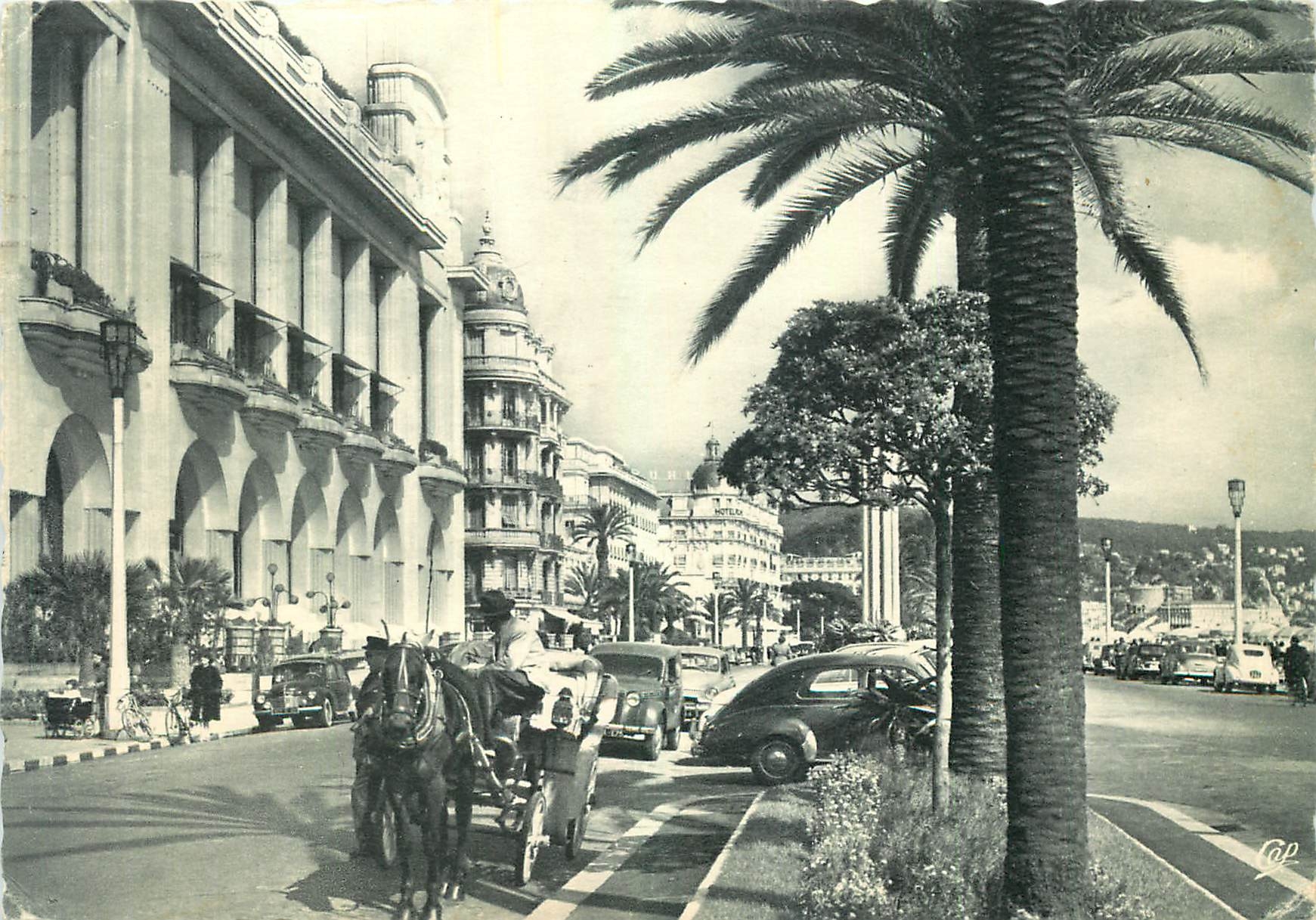 CPM Nice Promenade des Anglais et Palais de la Mediterranee 