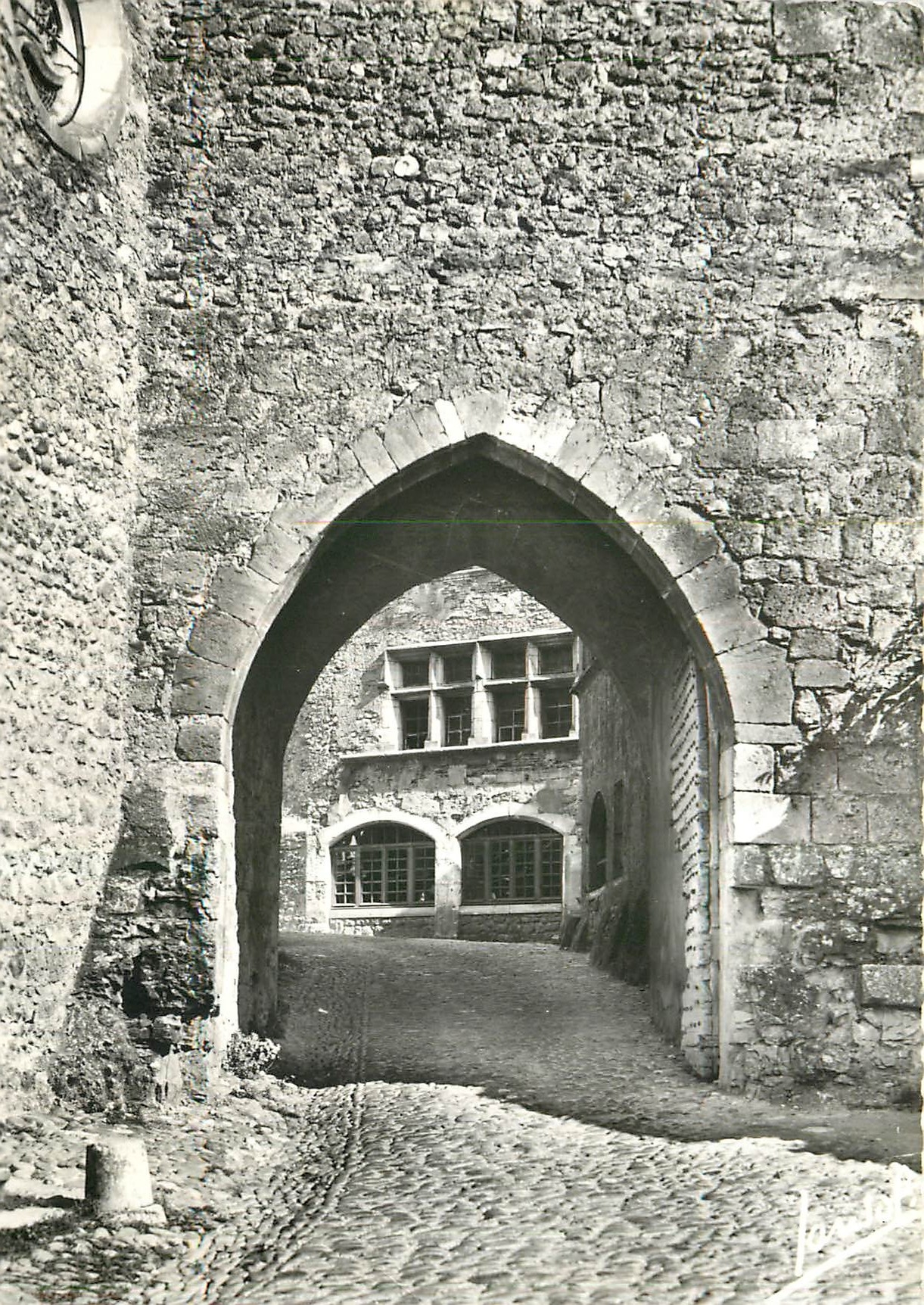CPM Cite Medievale de Perouges 