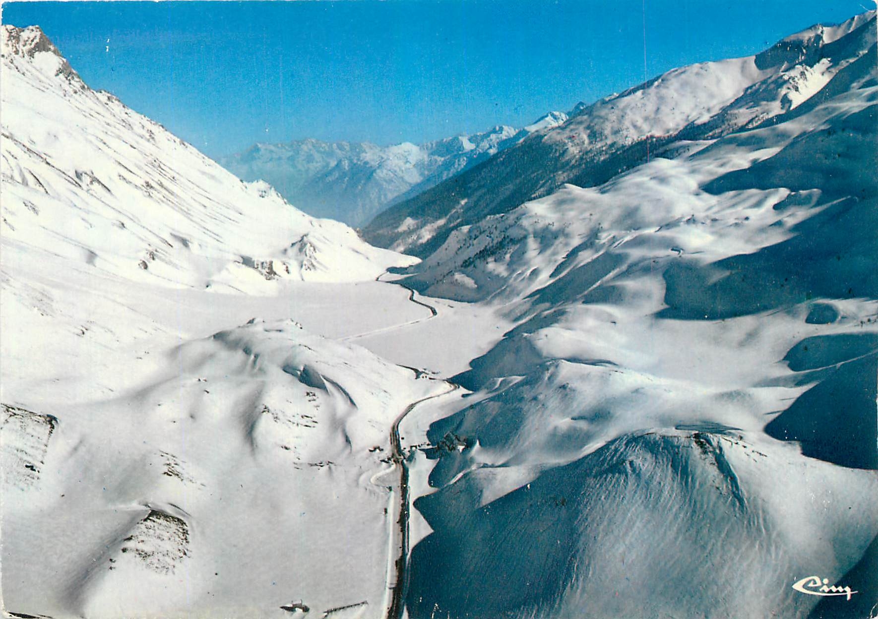 CPM Col de Larche Alpes de Hte Prov Vue generale ancienne l'hiver 