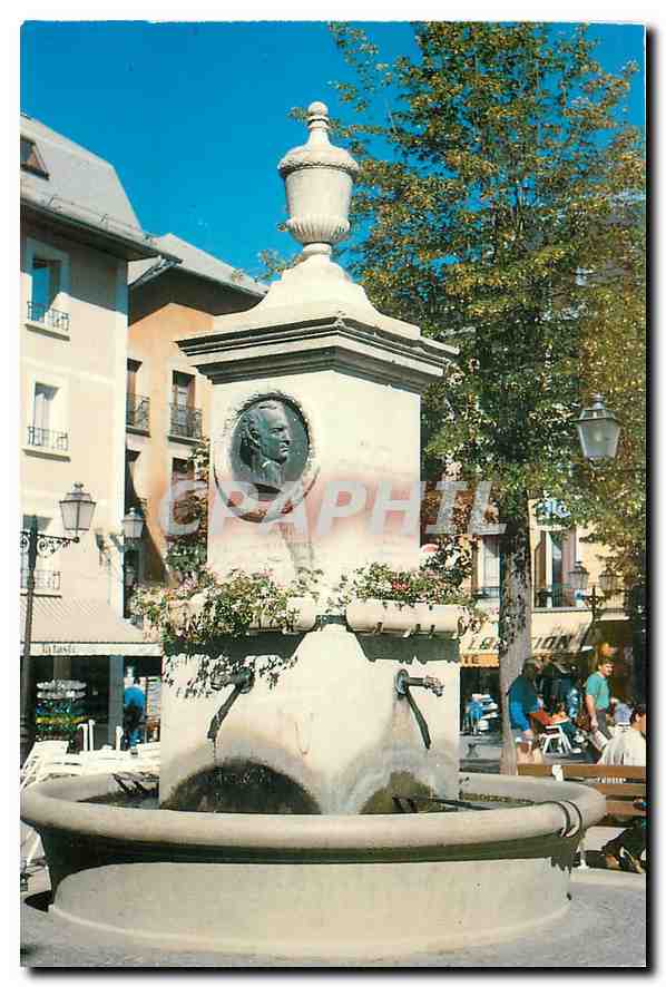 CPM Barcelonnette Fontaine de la Place Jacques Antoine Manuel 