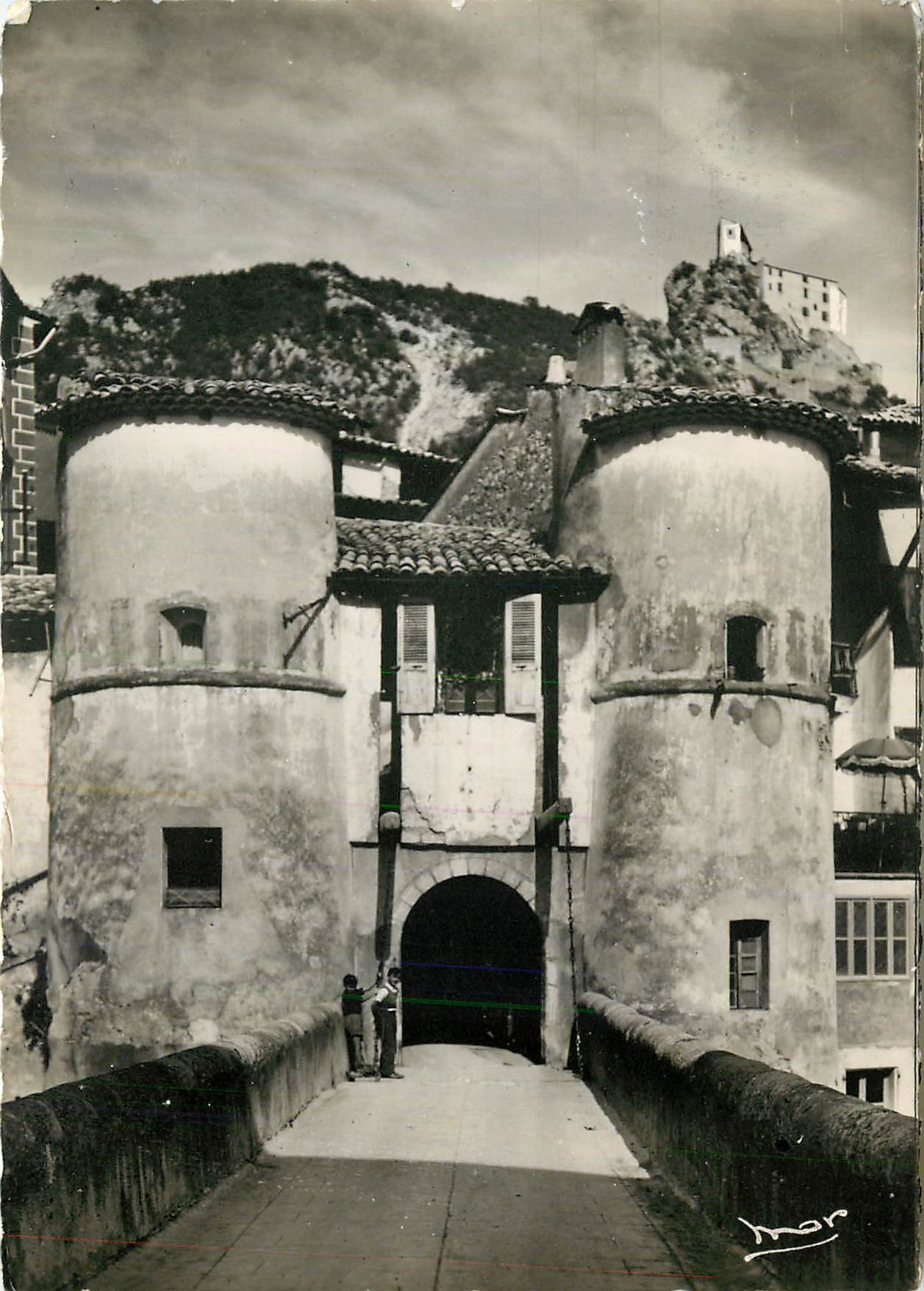 CPM Entrevaux BA Le Pont Levis et le Fort 