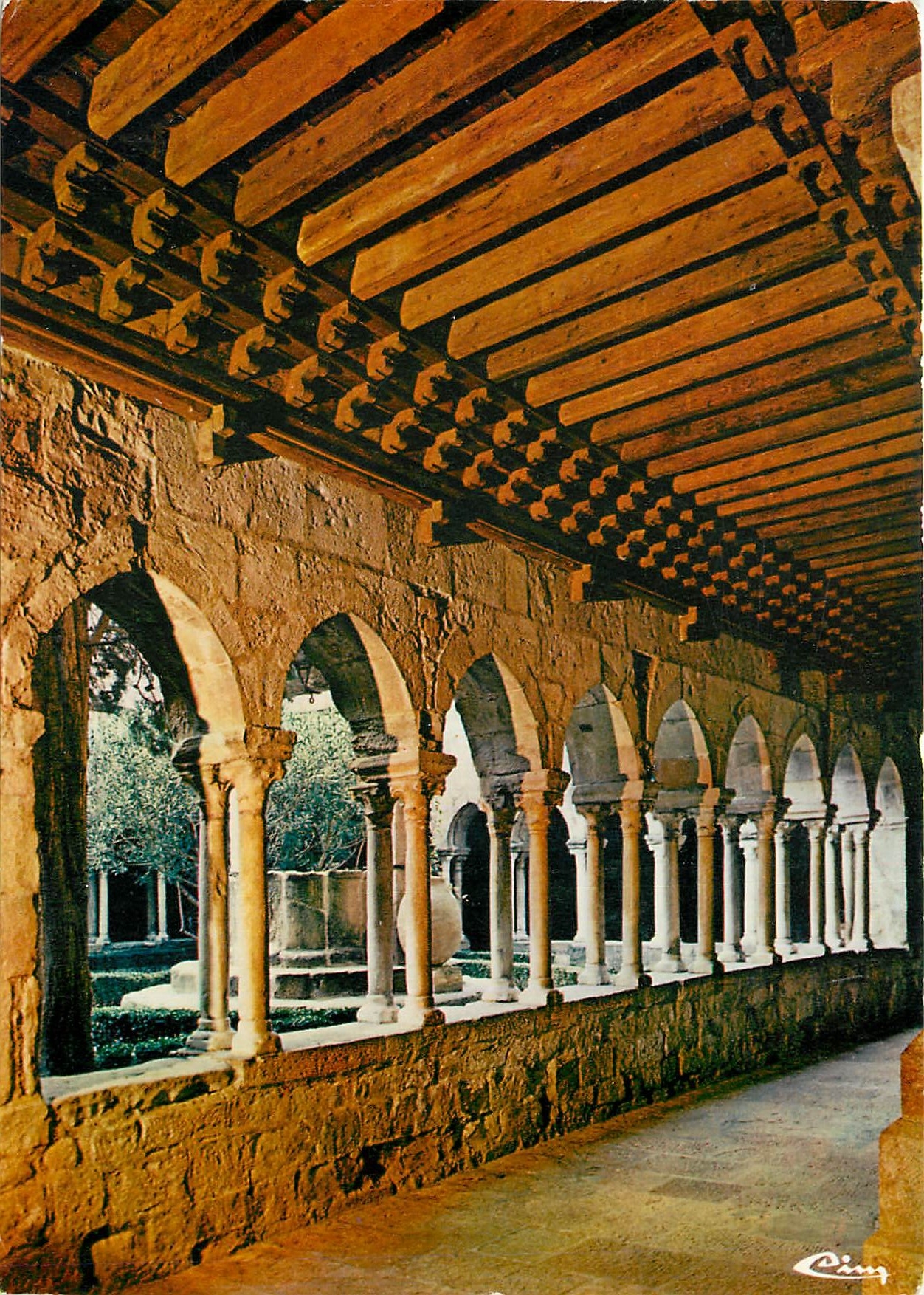 CPM Frejus Var Le cloirtre et le plafond peint Cathedrale Notre Dame 