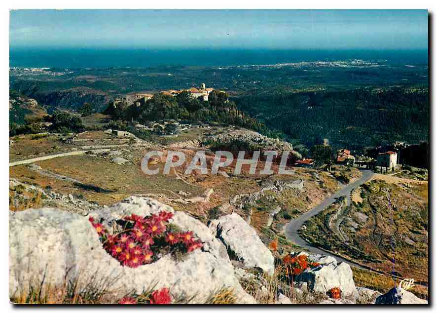 CPM Gourdon La Sarrasine Vue sur Antibes et la Mediterranee 
