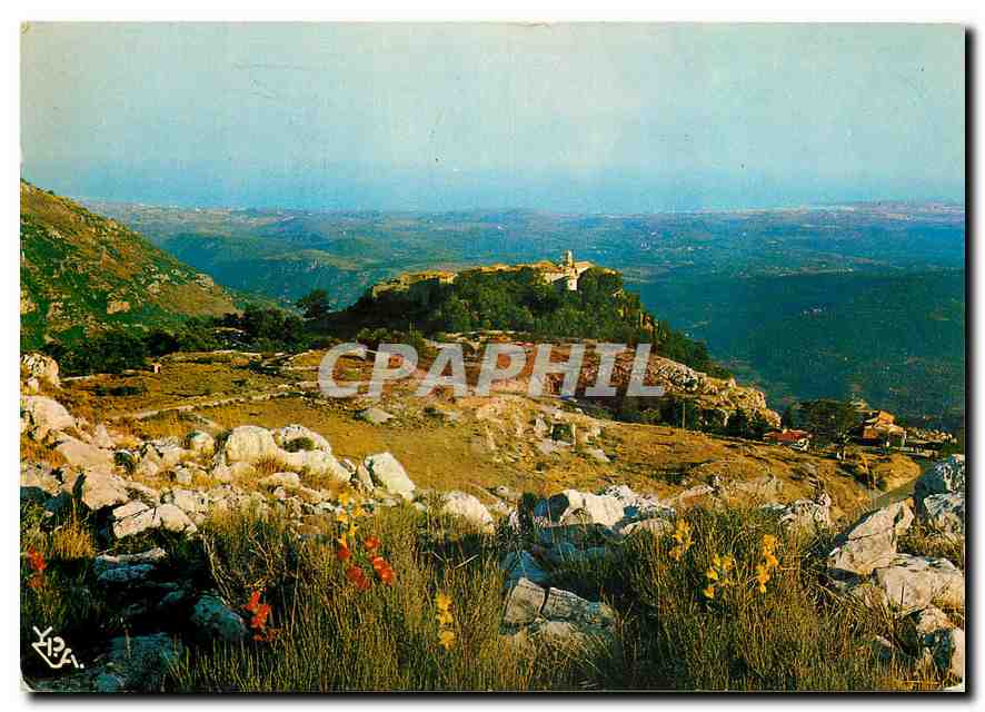 CPM Gourdon Le village et sa vue sur le cap d'Antibes 
