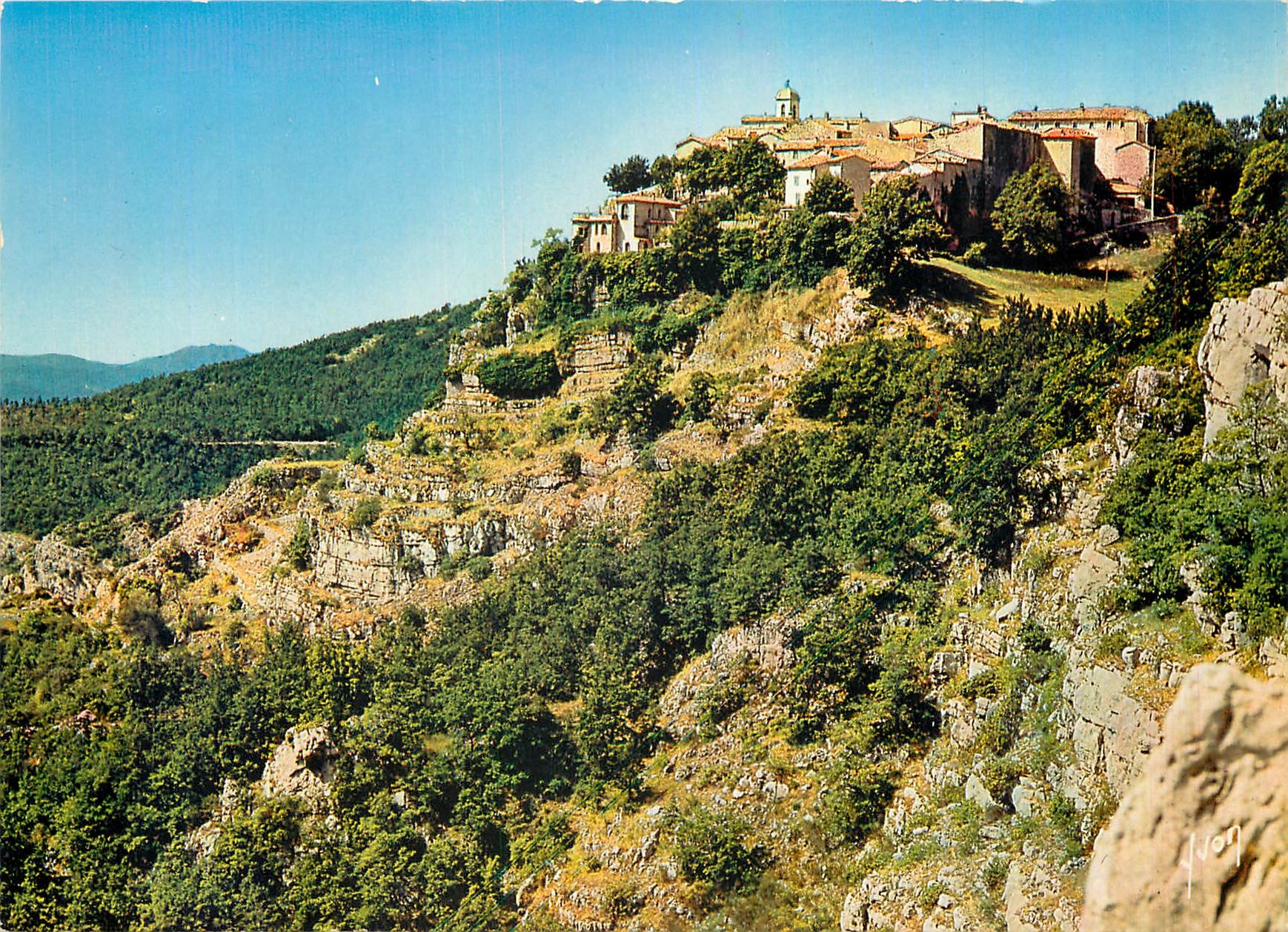 CPM Gourdon La Sarrazine Alpes Maritimes Village perche a la pointe d'un eperon rocheux 
