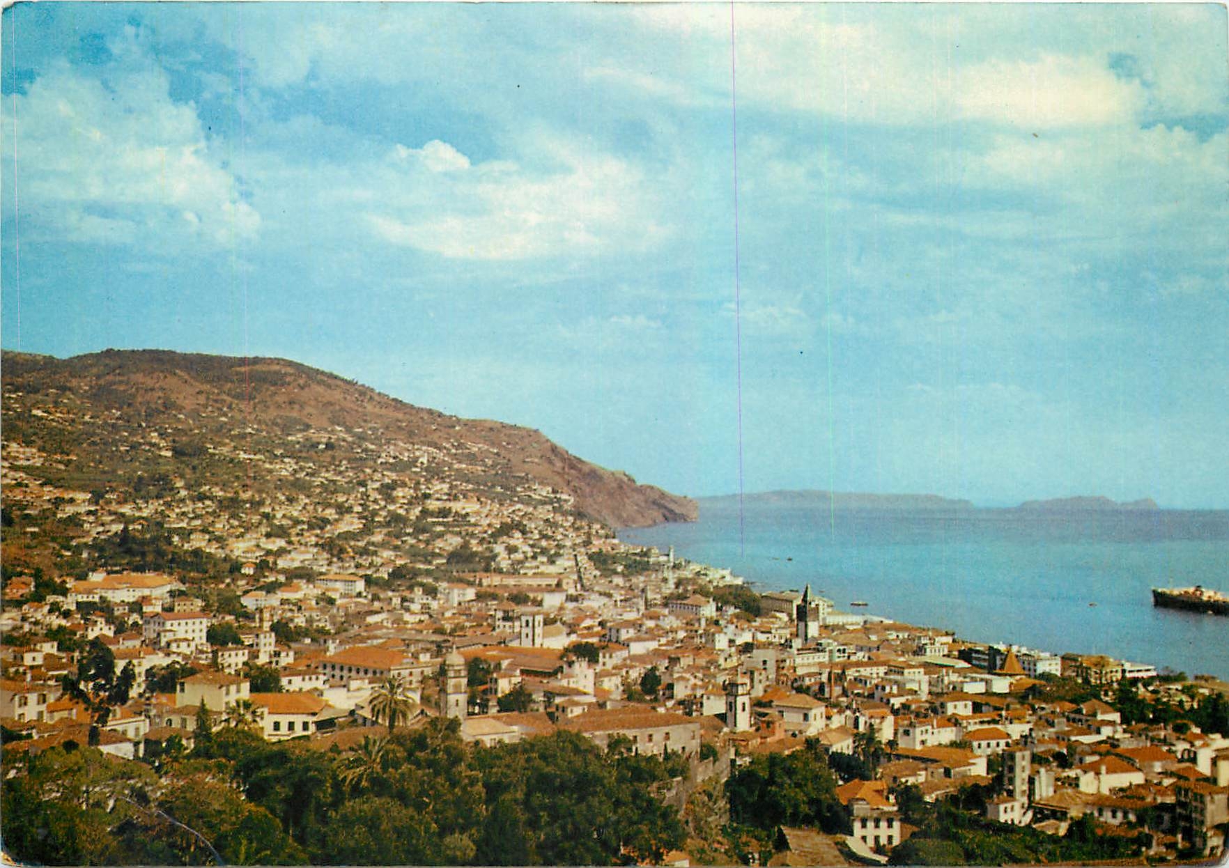 CPM Madeira Funchal vista de Oeste 