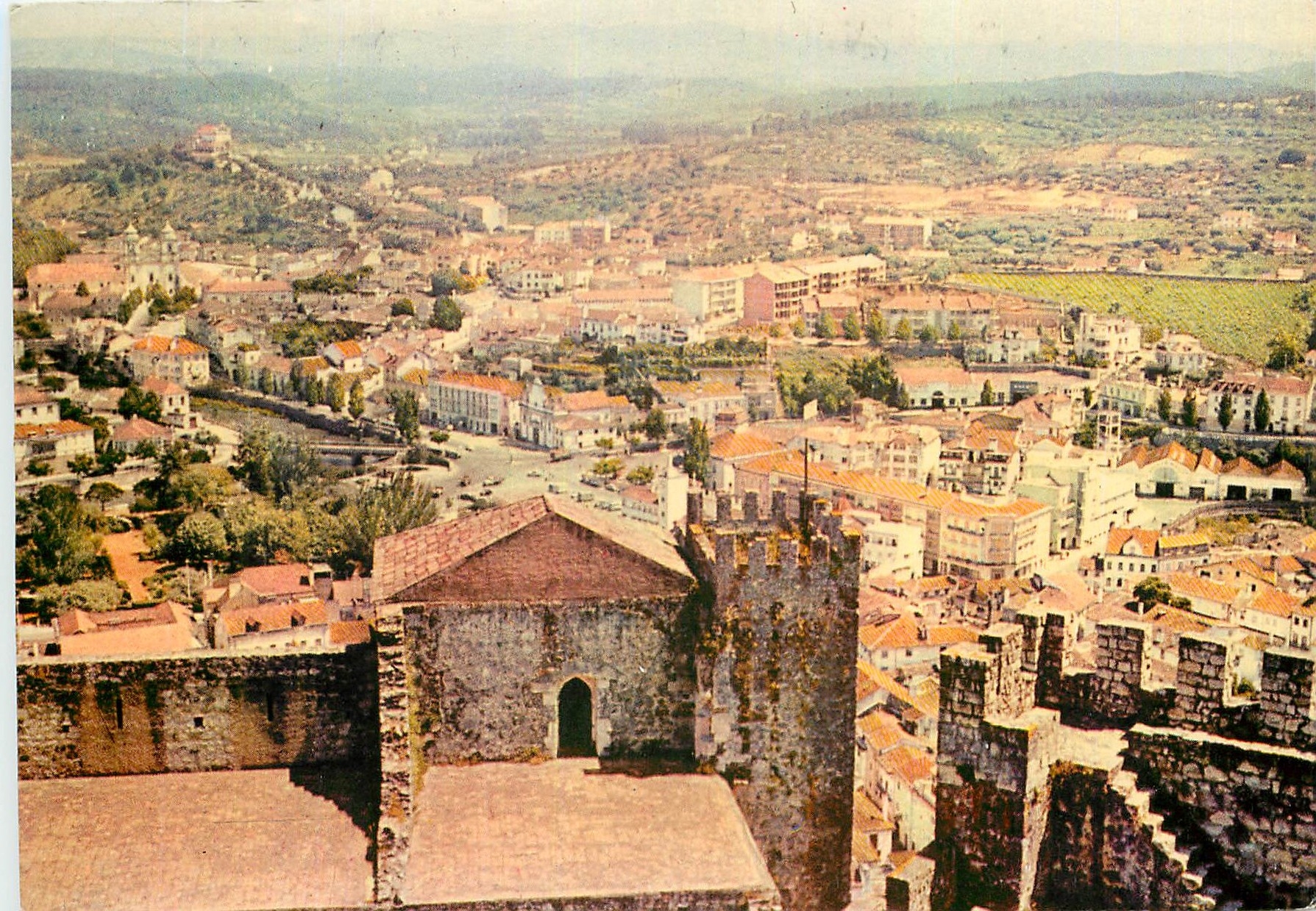 CPM Leiria Portugal Interieur du Chateau et Vue Partielle de la Ville 