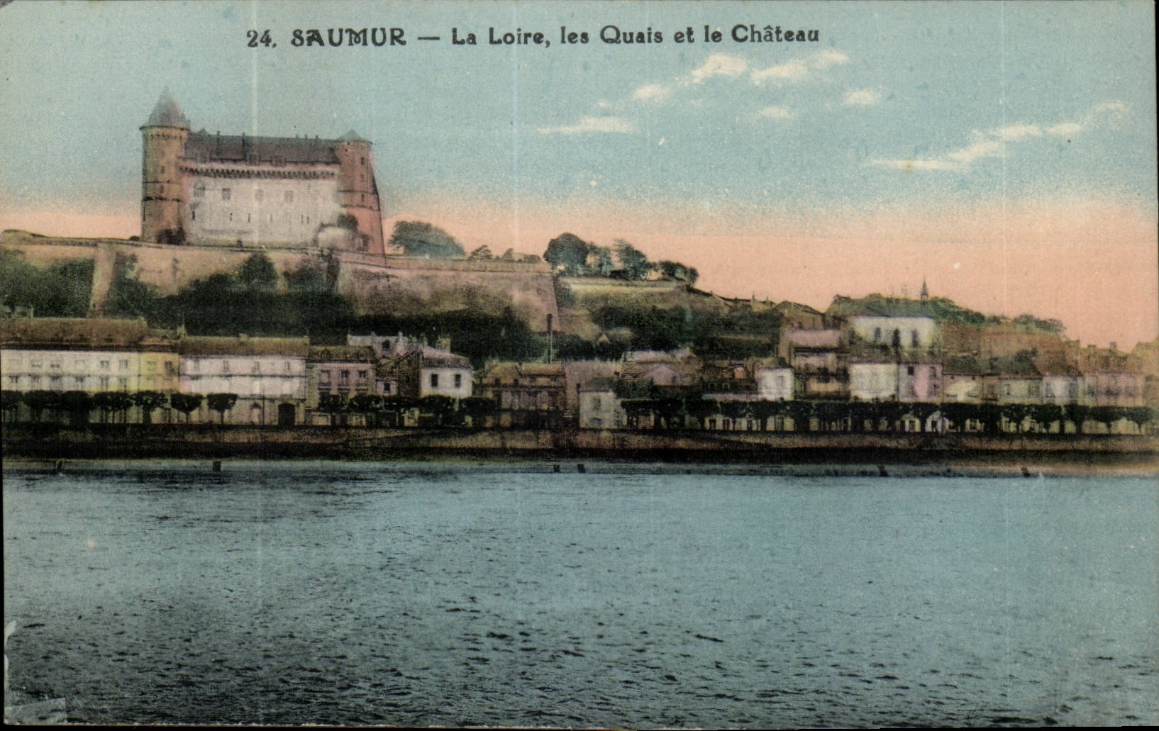 Saumur- La Loire Les Quais et Le Chateau -CPA