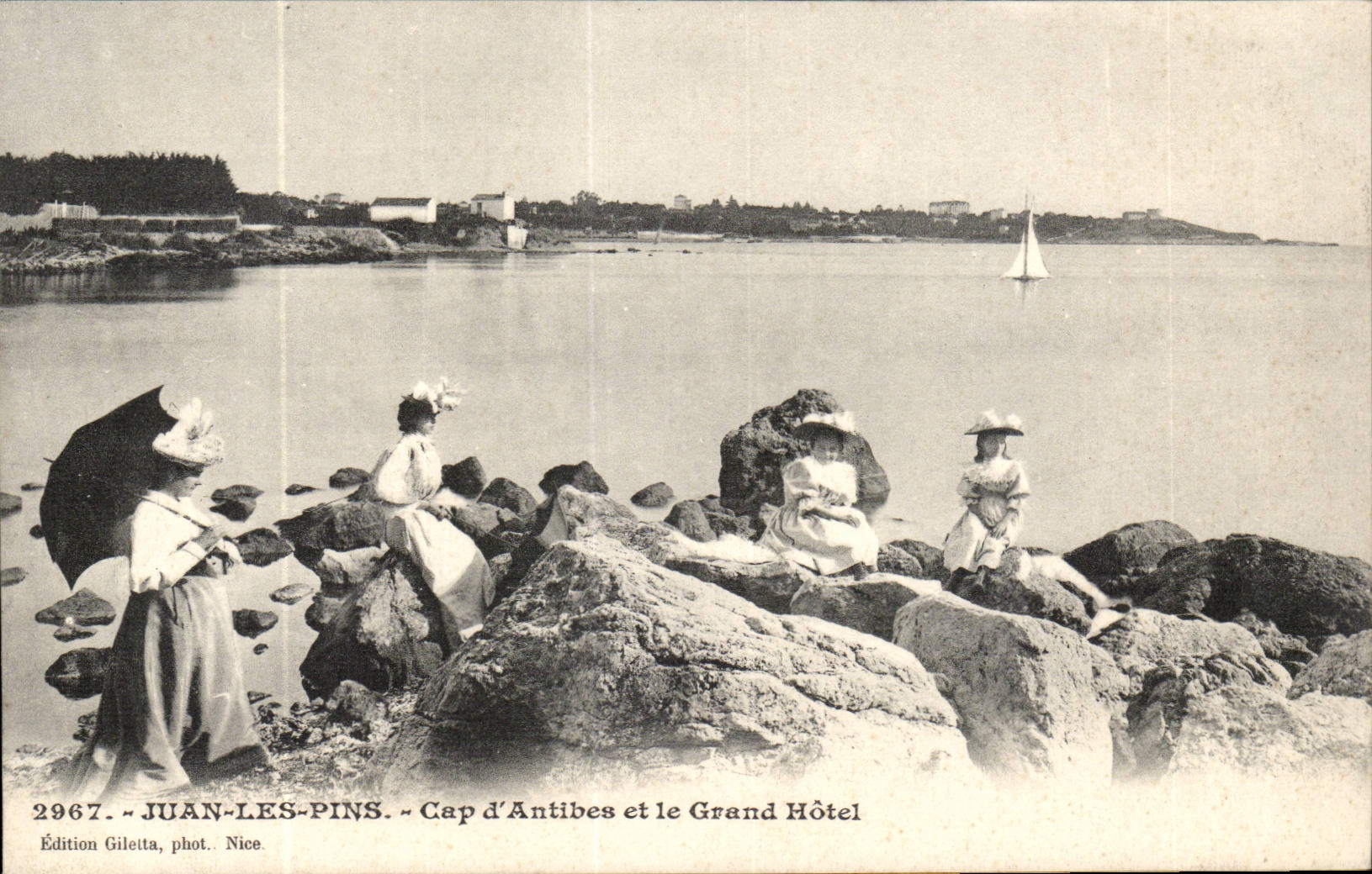 Juan-Les-Pins- cap d'Antibes et le Grand Hotel- CPA