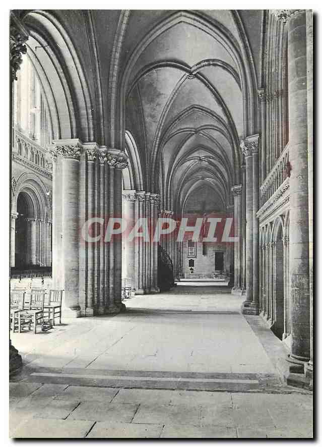 CPM Bayeux Cathedrale Notre Dame Bas cote Nord 