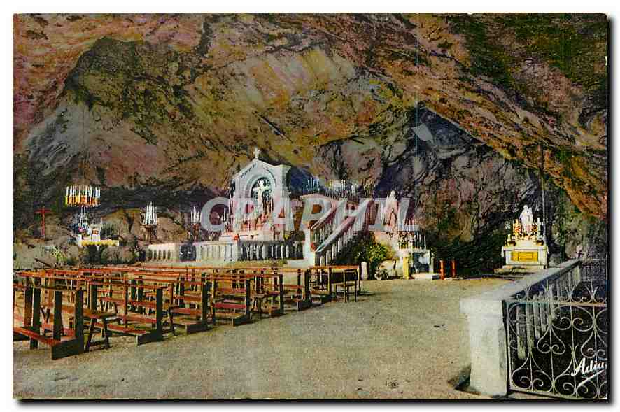 CPM La Sainte Baume Var Interieur de la Grotte 