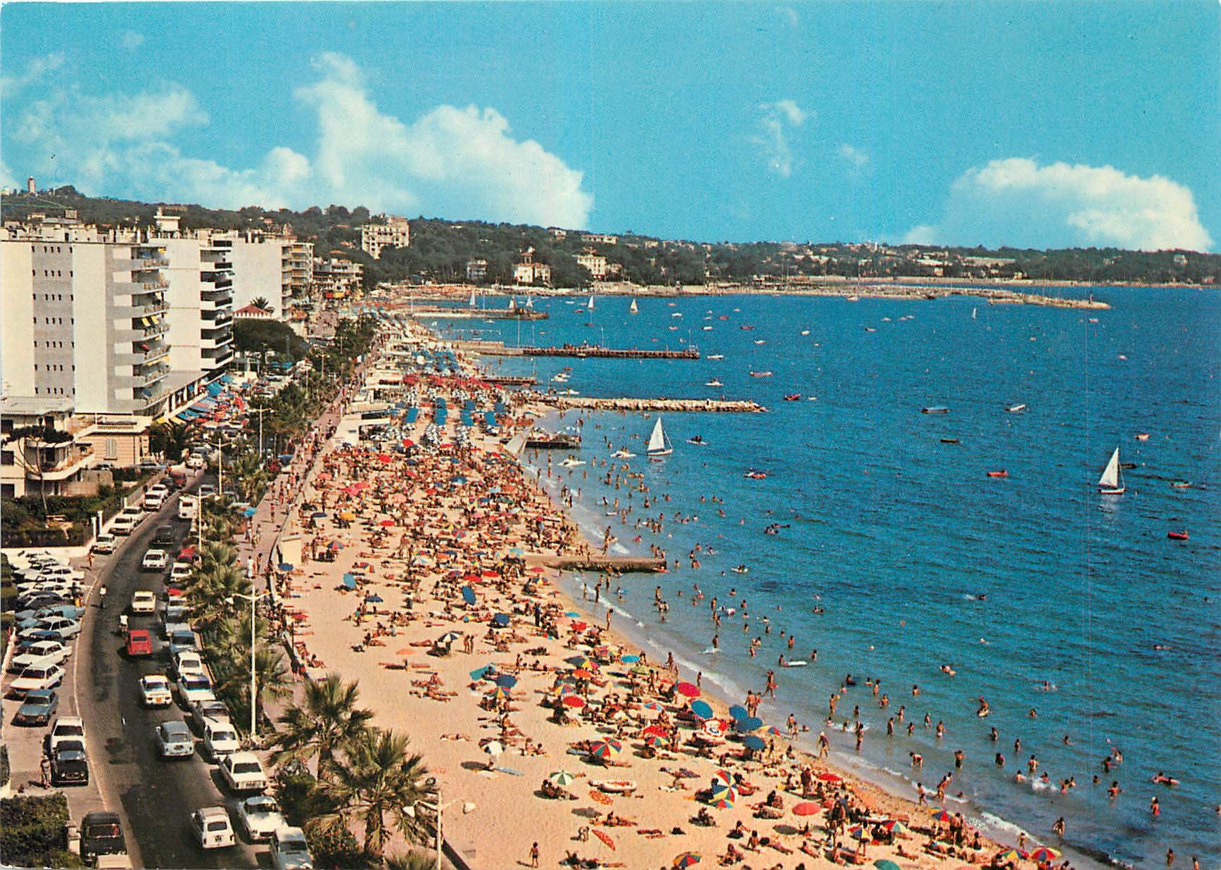 CPM Juan les Pins La Promenade du Soleil Vue generale 