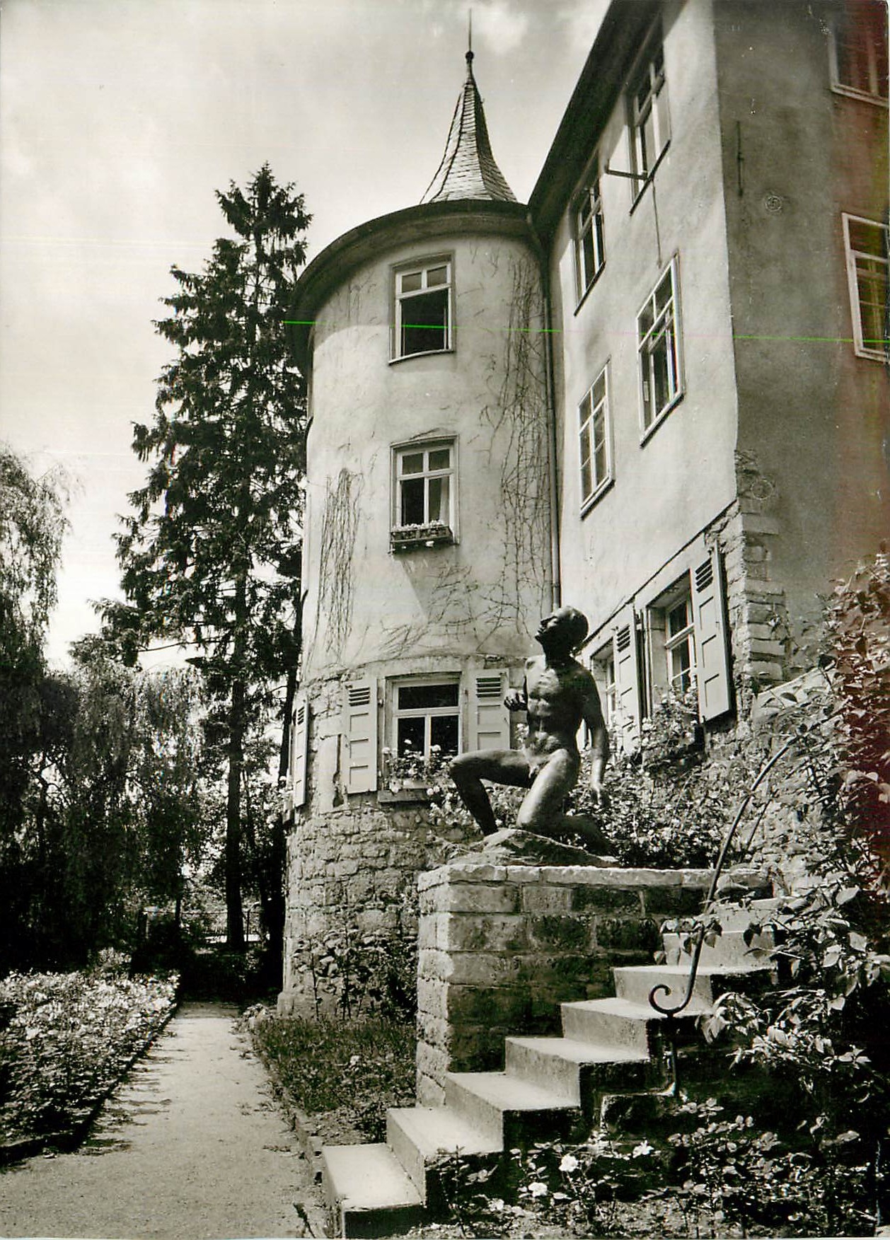 CPA Universitatsstadl Tubingen Holderlinturm mit Denkmal v Ivo Beucker 