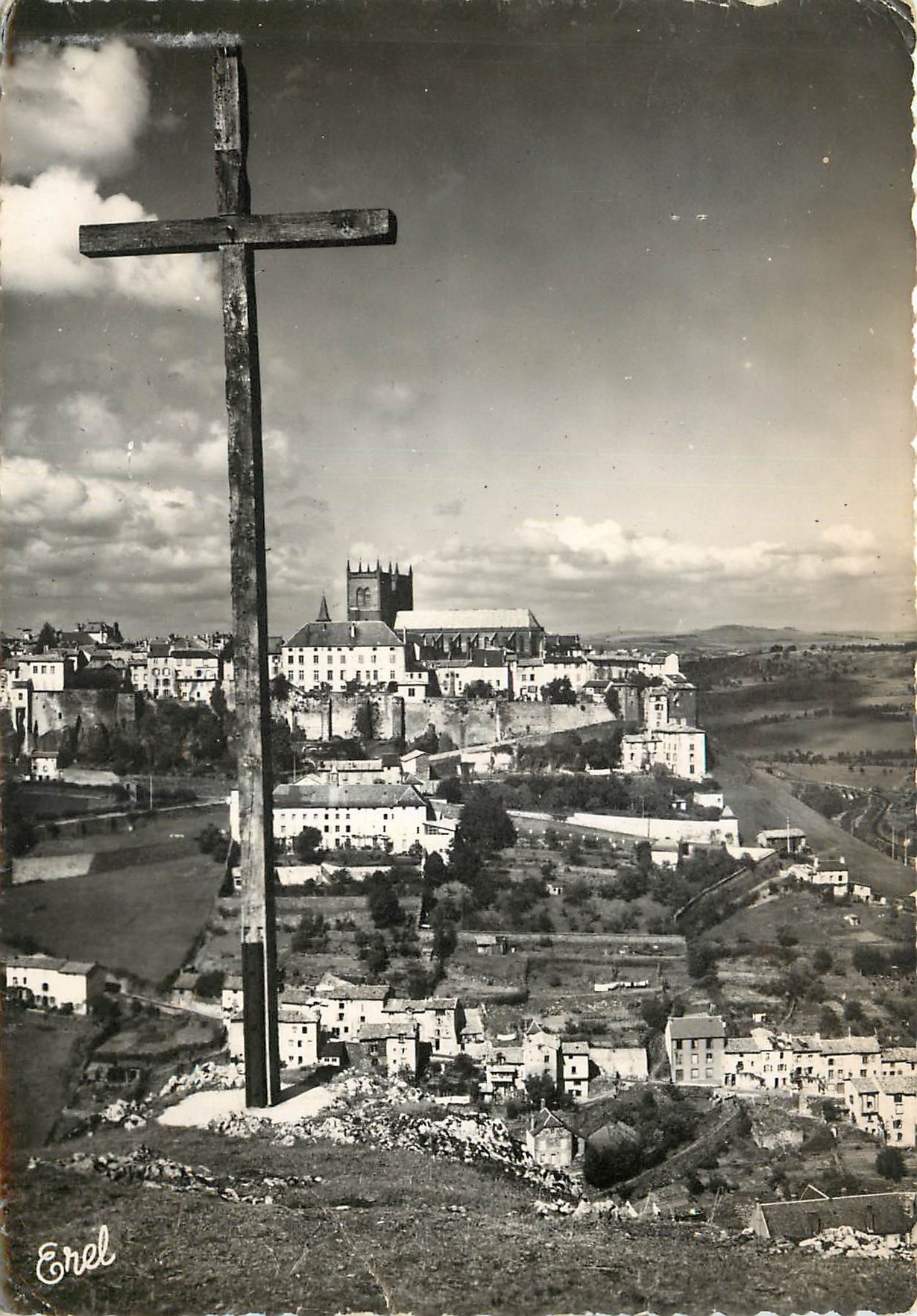 CPM St Flour Cantal Aspect de la ville noire 