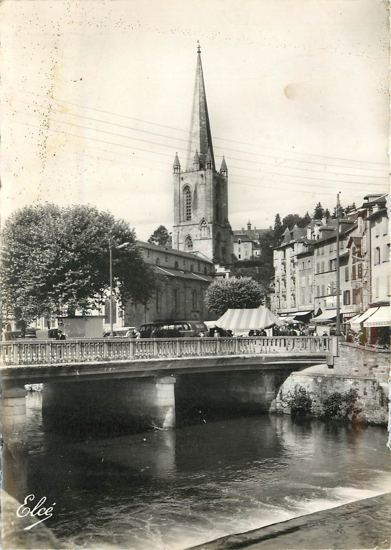 CPM Tulle Correze Le Clocher et le Pont 