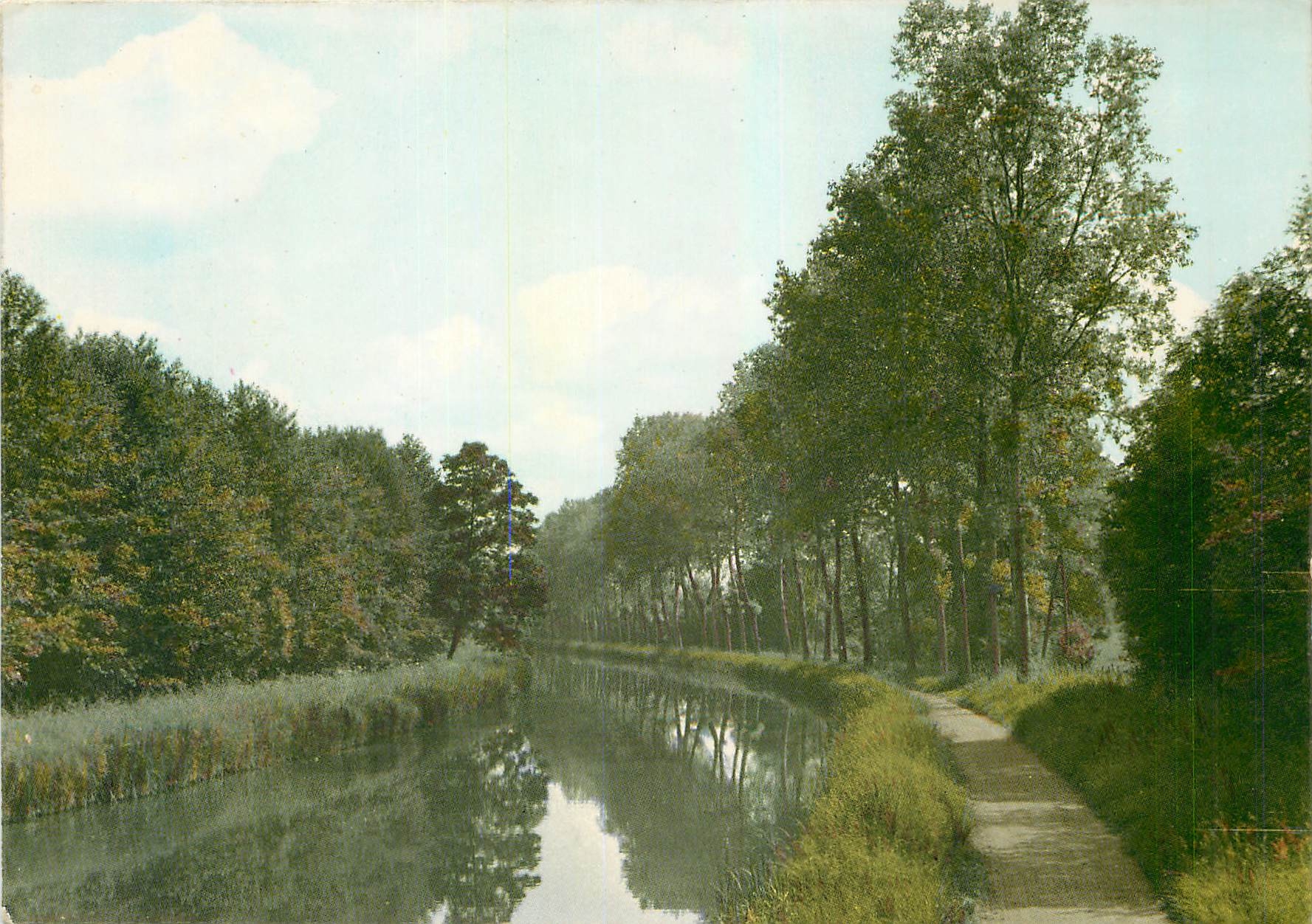 Les bords du canal du Nivernais — Villiers-sur-Yonne (Nièvre) — Les Éditions Nivernaises, n° 7.492
