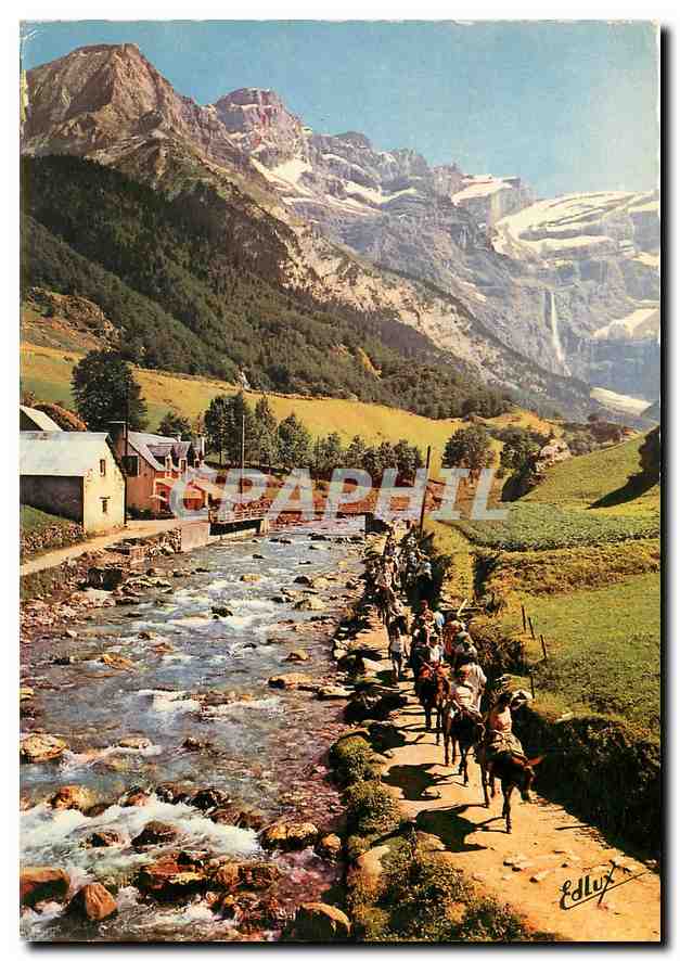 CPM Gavarnie Le Cirque le Gave et la chaumiere 