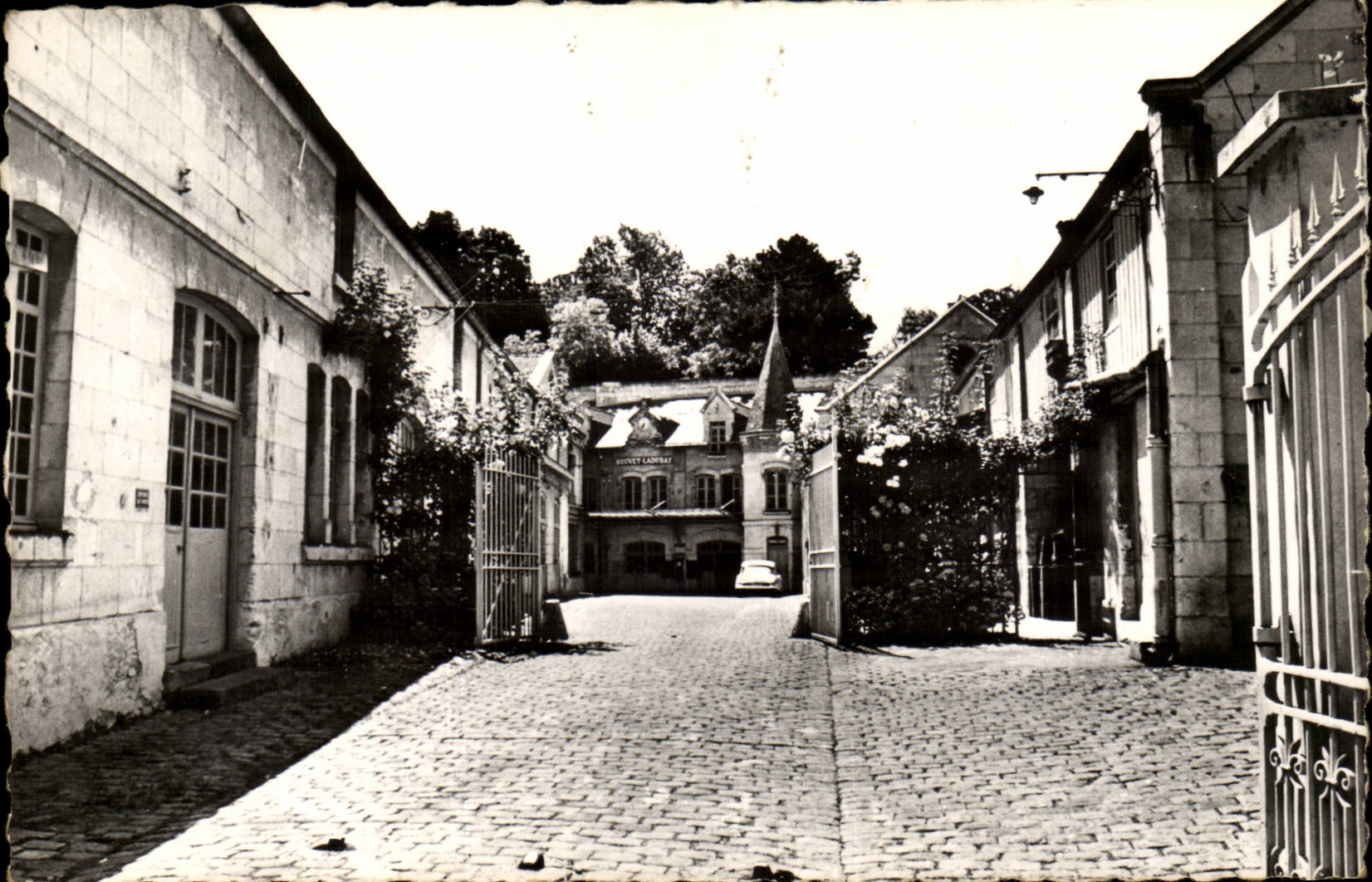St HIlaire St Florant-Les Caves-CPA