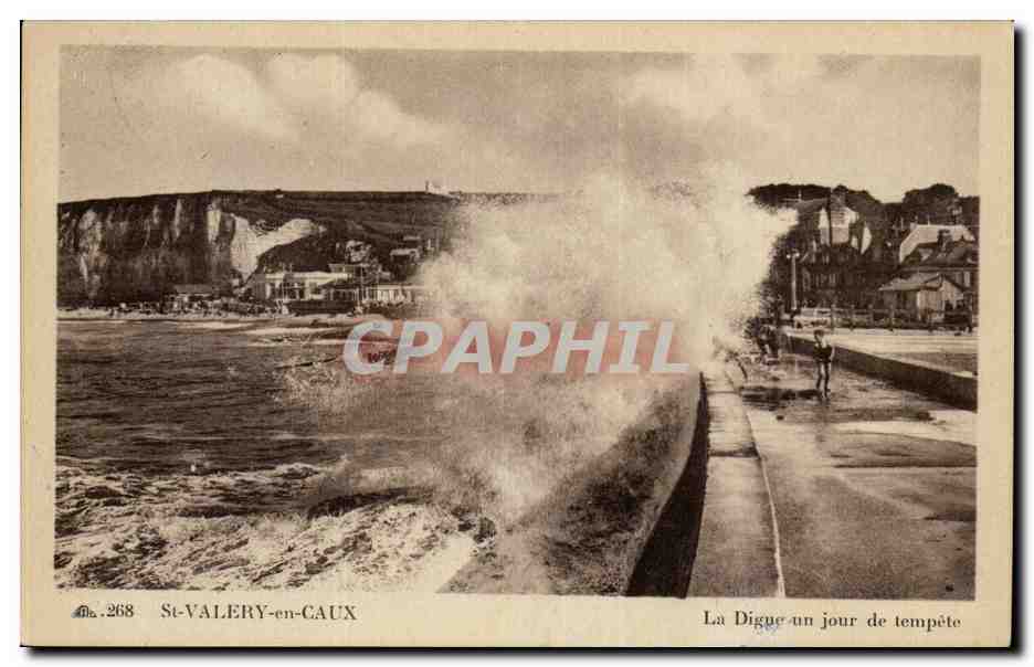 St Valery-en-Caux- La Digue un jour de tempaªte -CPA