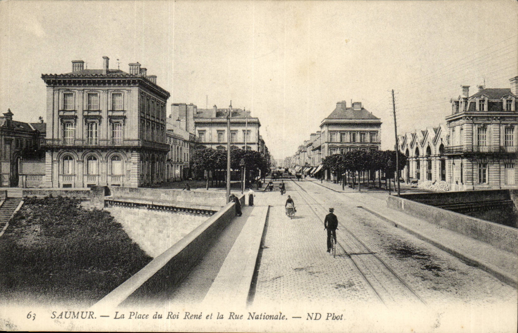 Saumur- La Place du Roi-Rene -CPA