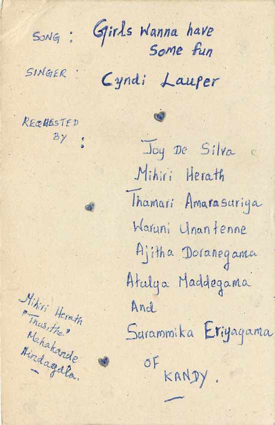 Girls Wanna have Some fun — Cyndi Lauper — Sri Lanka — Verso