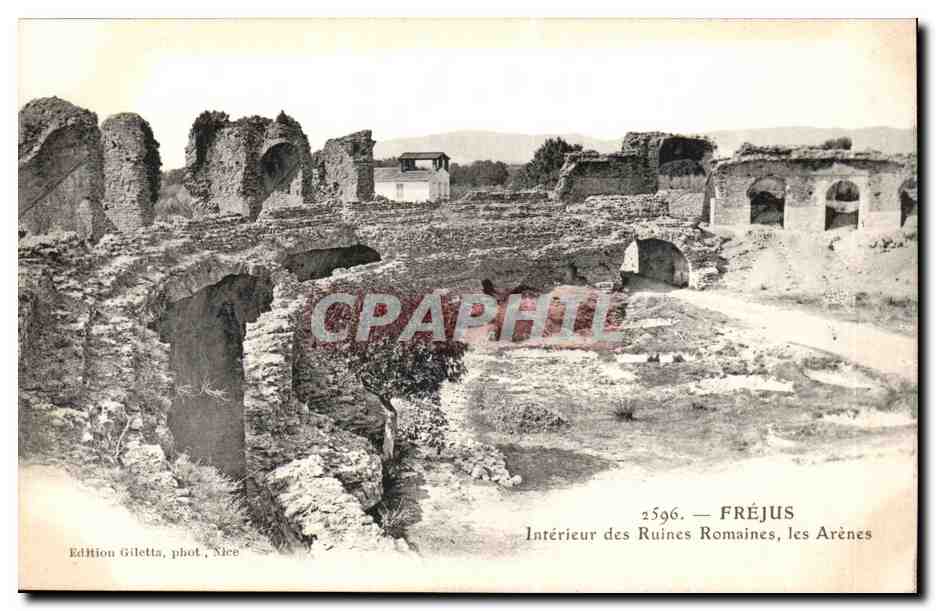 Frejus- Interieur des Ruines Romaines Les Arenes - CPA