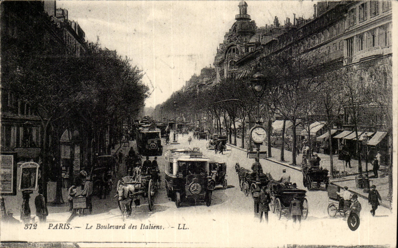 Paris- Boulevard des Italiens -CPA
