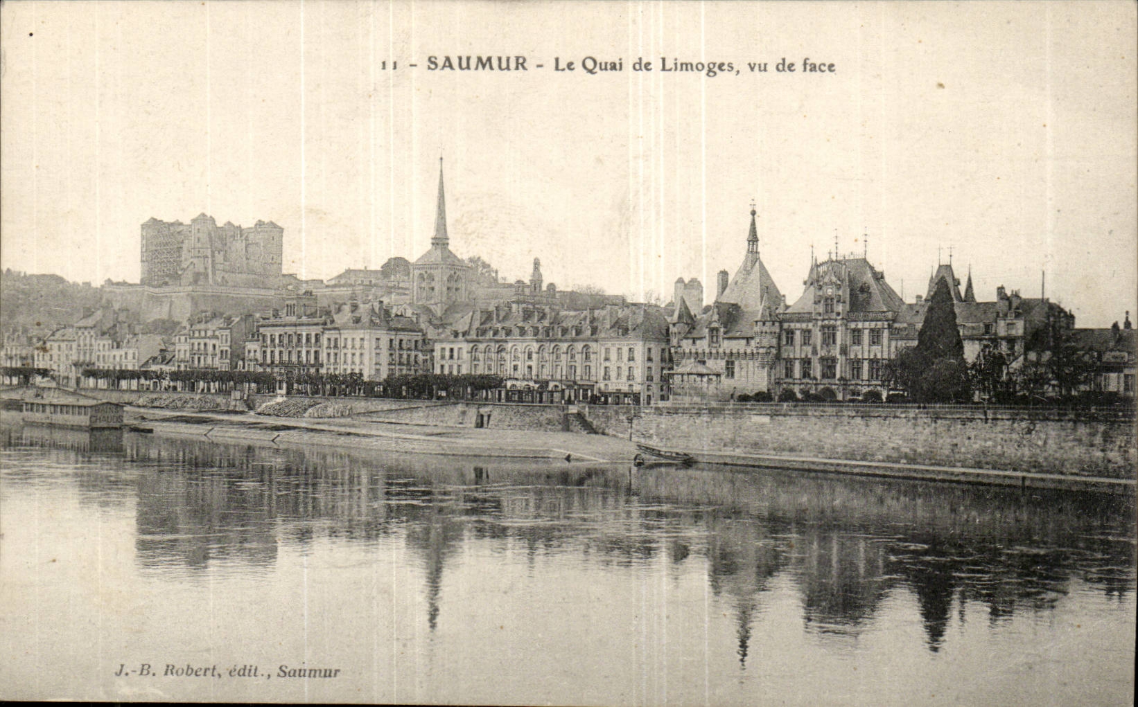 Saumur CPA le quai de Limoges vu de face