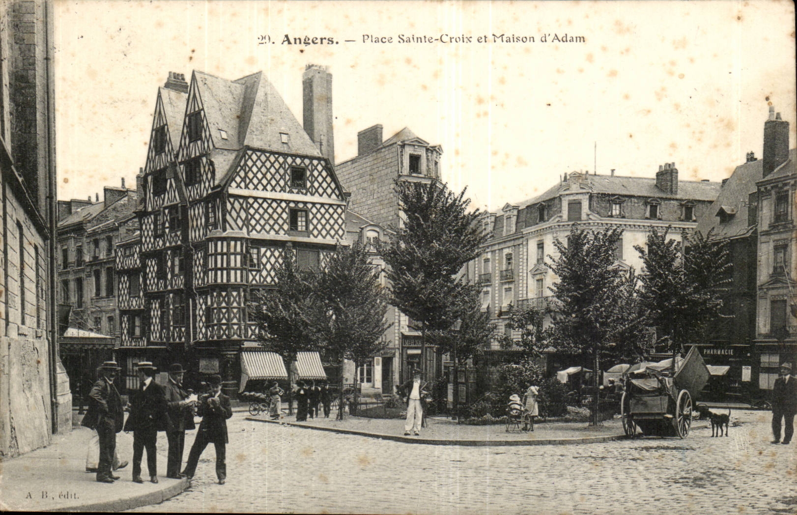 Angers CPA Place Sainte Croix et Maison d'Adam