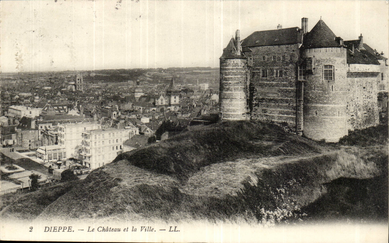 Dieppe CPA Le chateau et la ville