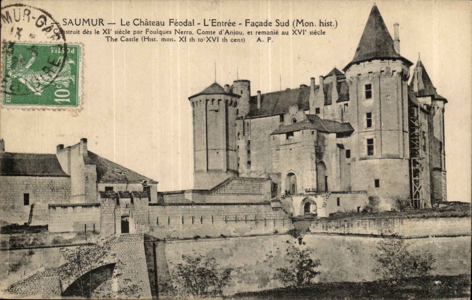 Saumur CPA Chateau feodal Entree Facade Sud