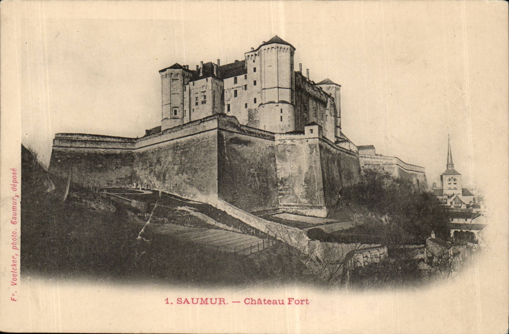Saumur CPA Le chateau fort
