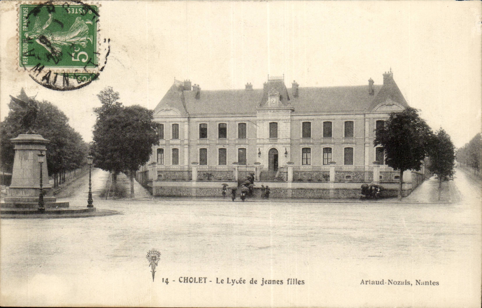 Cholet - Le Lycee de jeunes filles-CPA