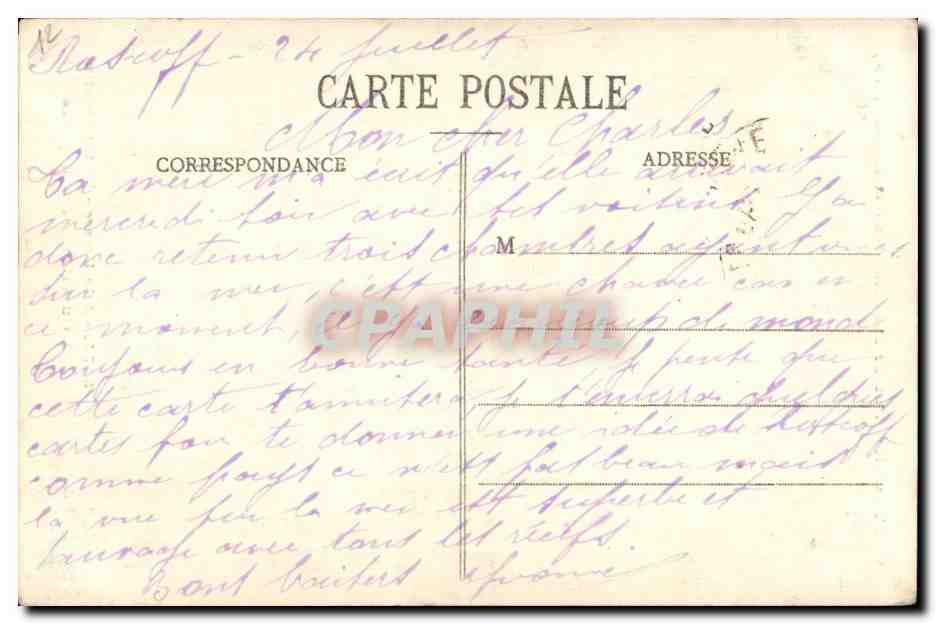 CPA A la ferme L'ouverture des chapelles Lits clos ( folklore costume ) — Verso