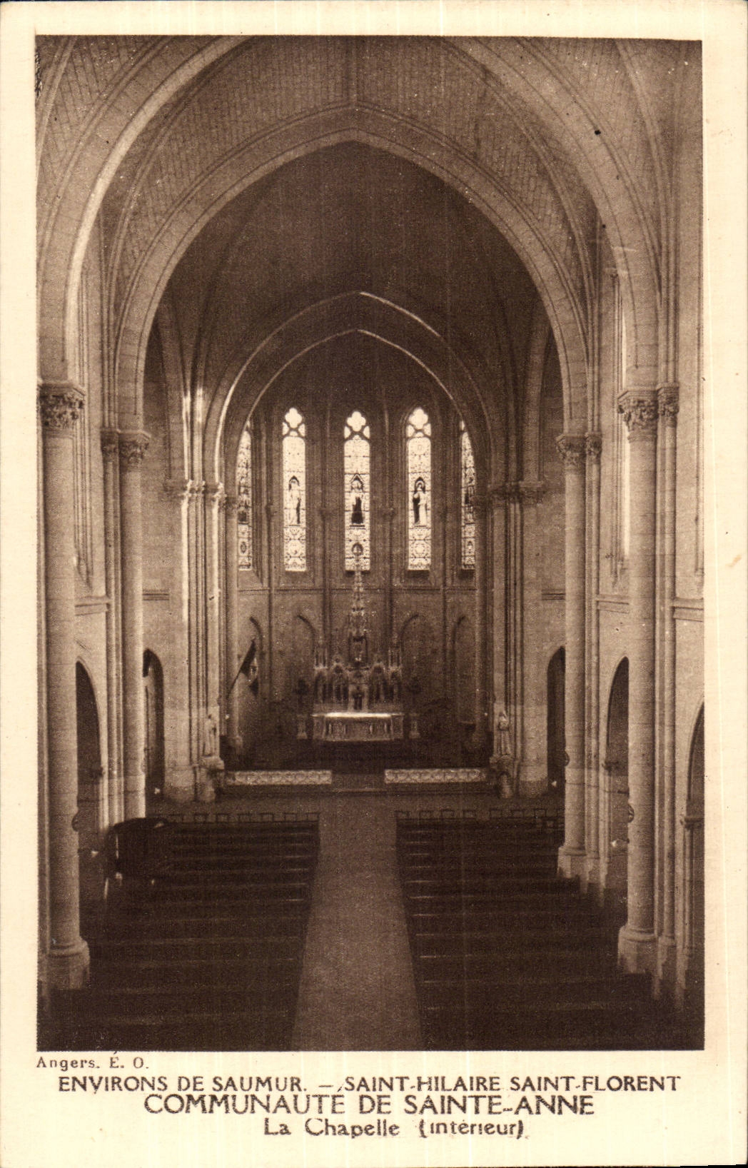 Environs de Saumur CPA Saint Hilaire Saint Florent Communaute de Sainte Anne La chapelle (interieur)
