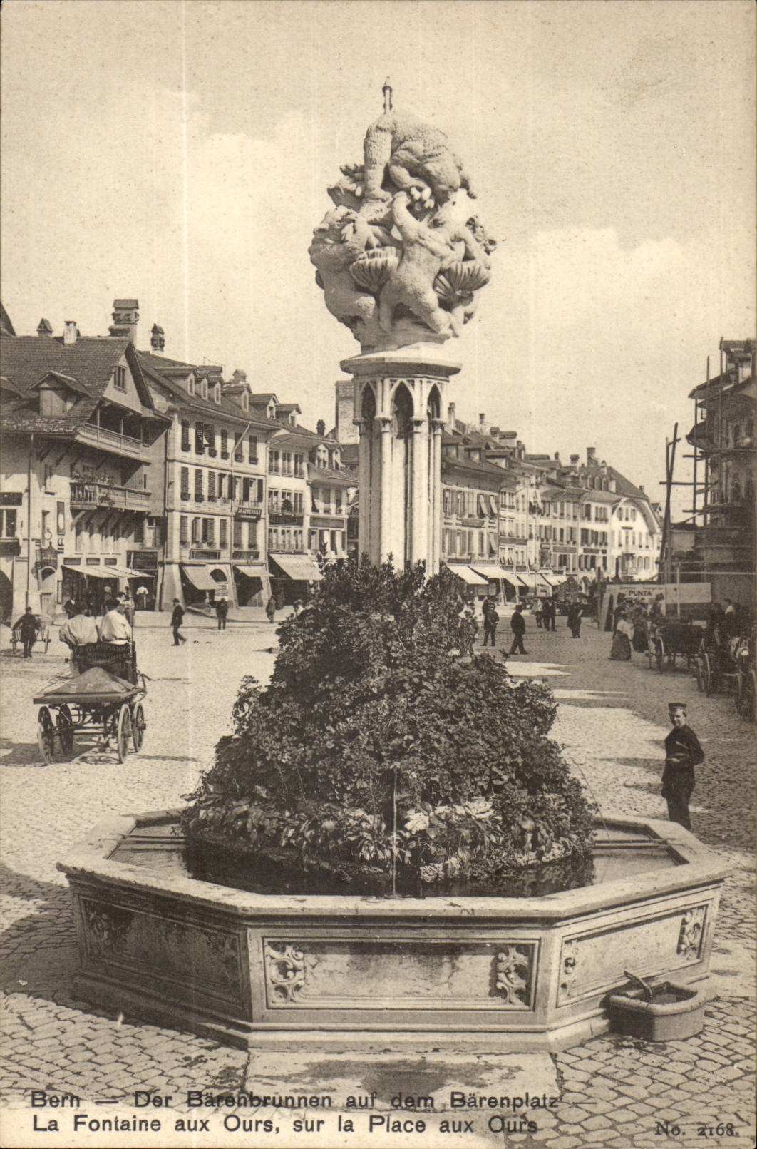 Suisse Bern CPA Der Barenbrunnen auf den Barenplatz La fontaien aux ours
