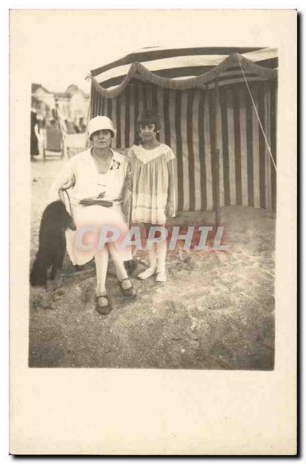 Carte Photo CPA Plage Annees folles Enfant Femme