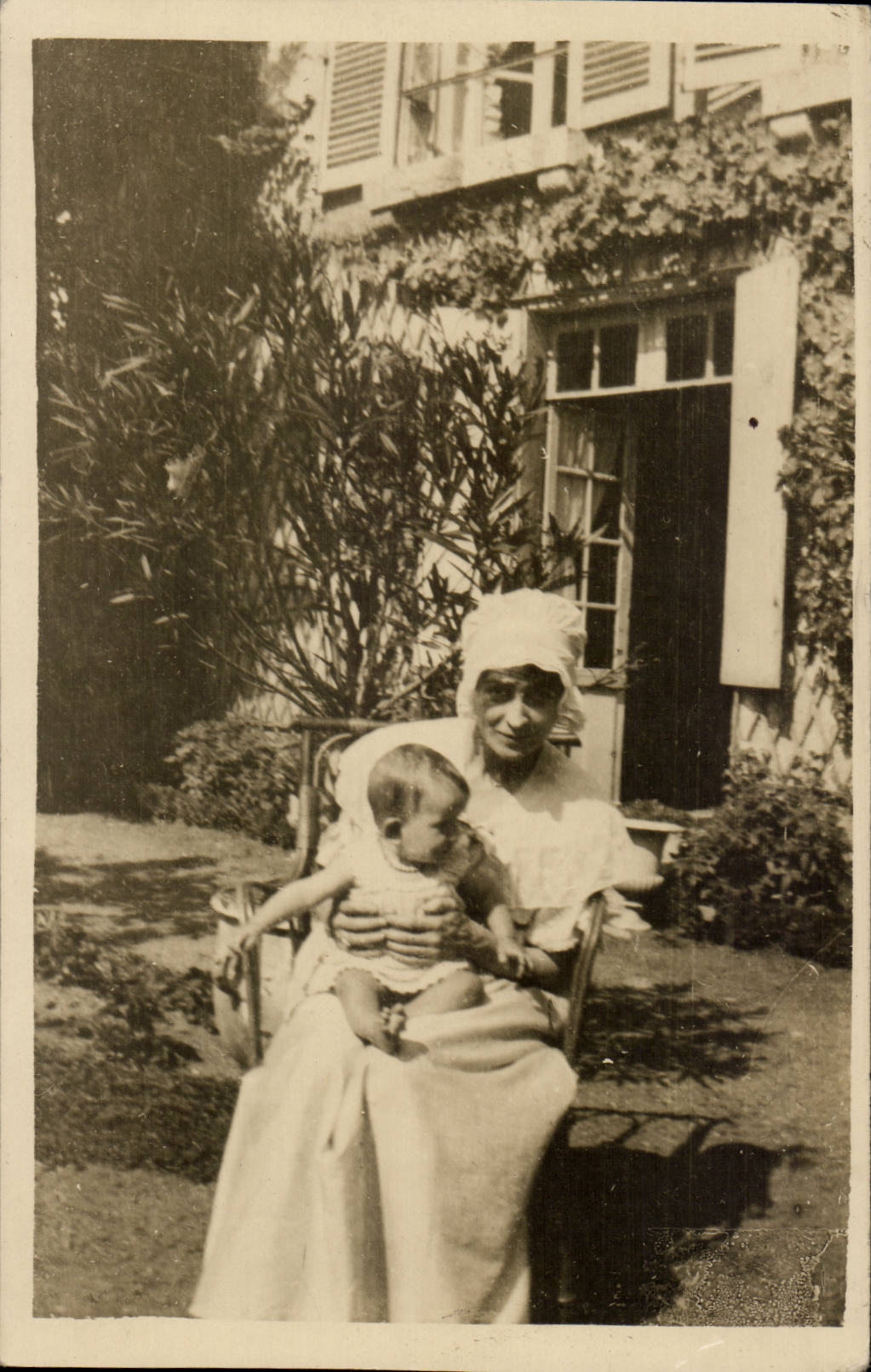 Carte Photo CPA Femme Enfant bebe