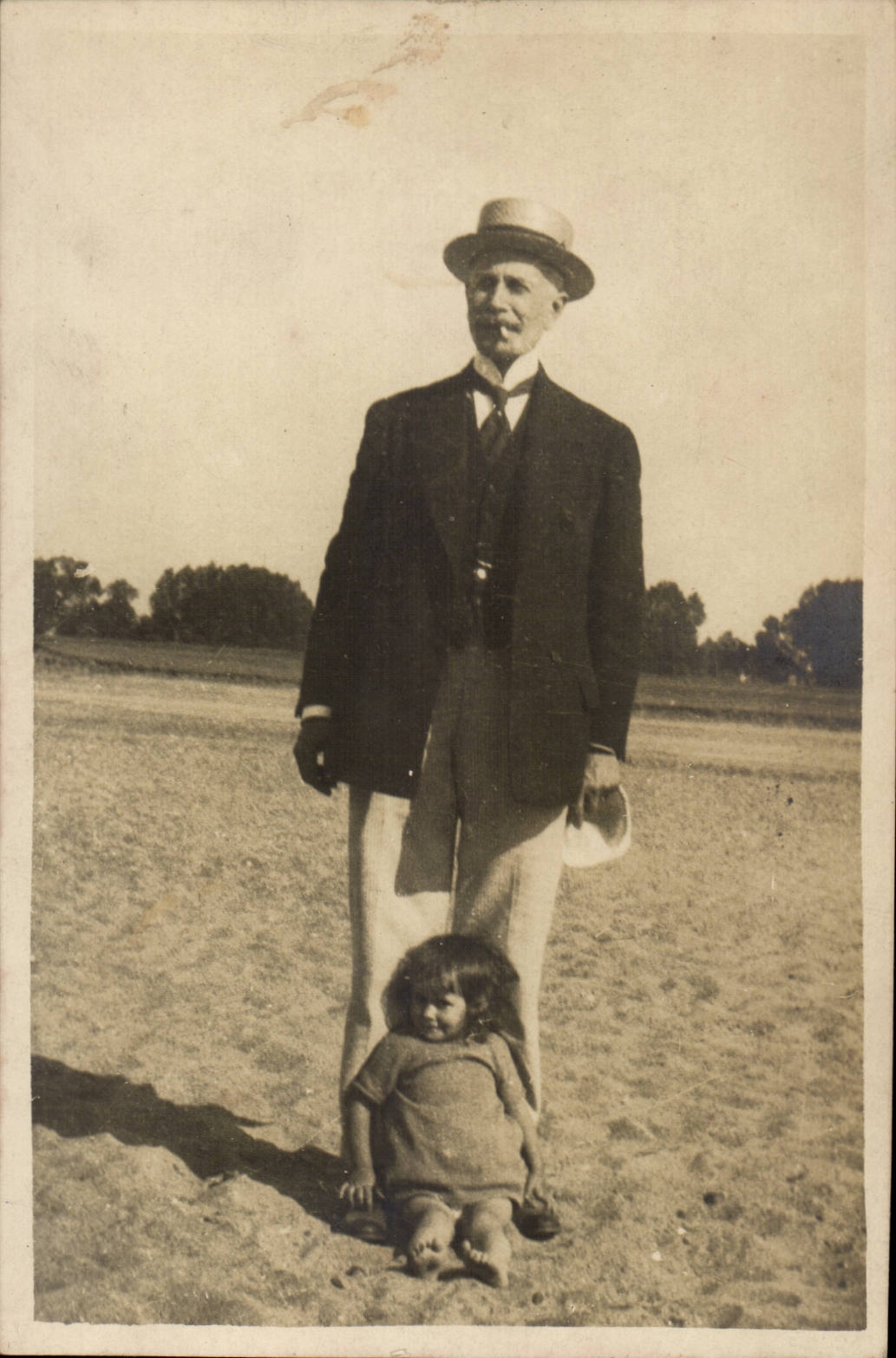 Carte Photo CPA Enfant bebe Homme Plage